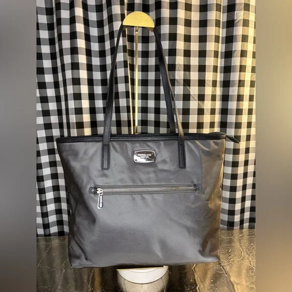 Michael Kors Kelsey Medium Top-Zip Nylon Grey and Black Tote - Picture 1 of 6
